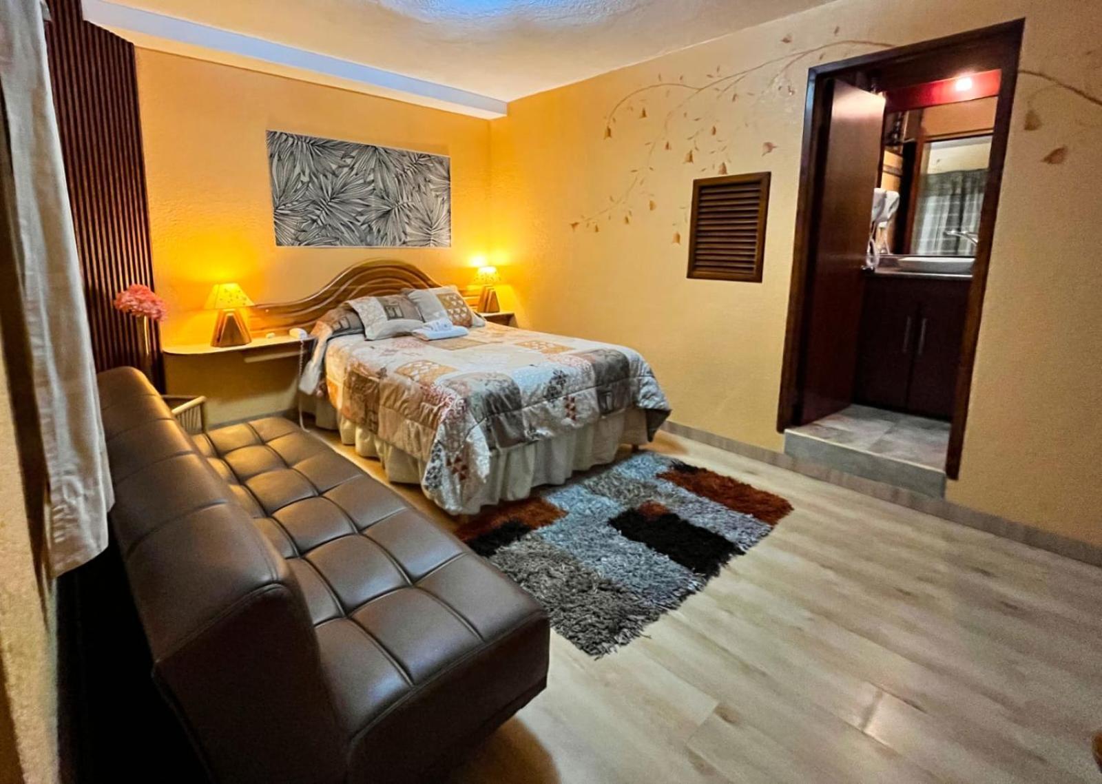 Hotel Rodelu Латакунга Экстерьер фото